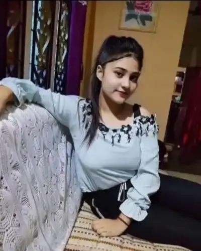 Escorts Service In Querim